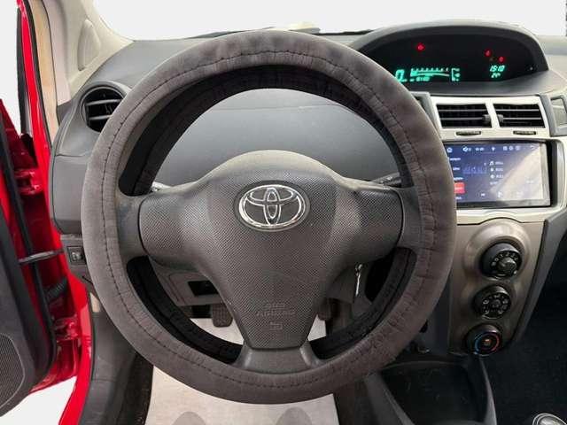 Toyota Yaris 1.0 5 porte
