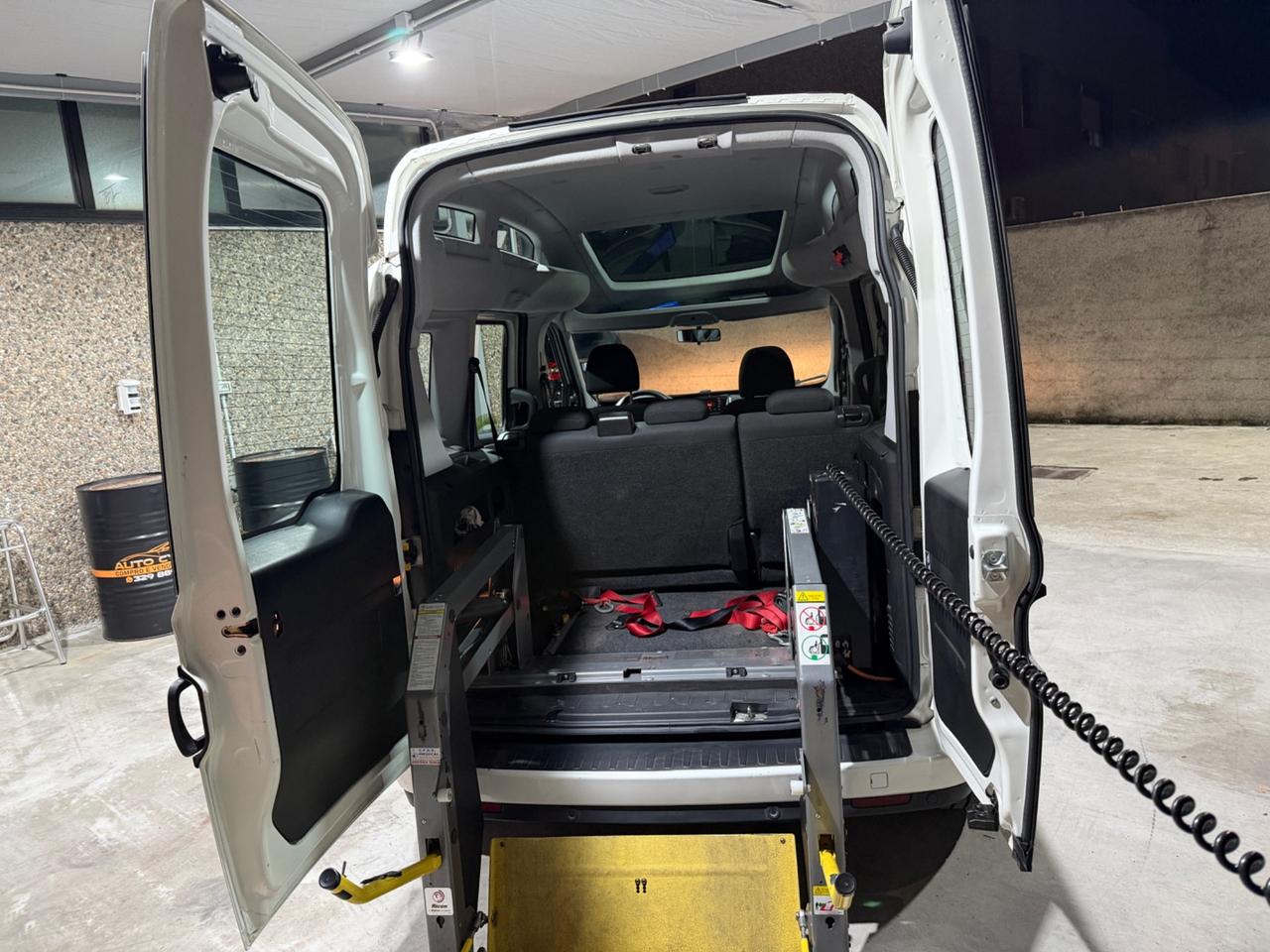 OPEL COMBO 1.6CDTI TETTO ALTO PEDANA OMOLOGATA DISABILI