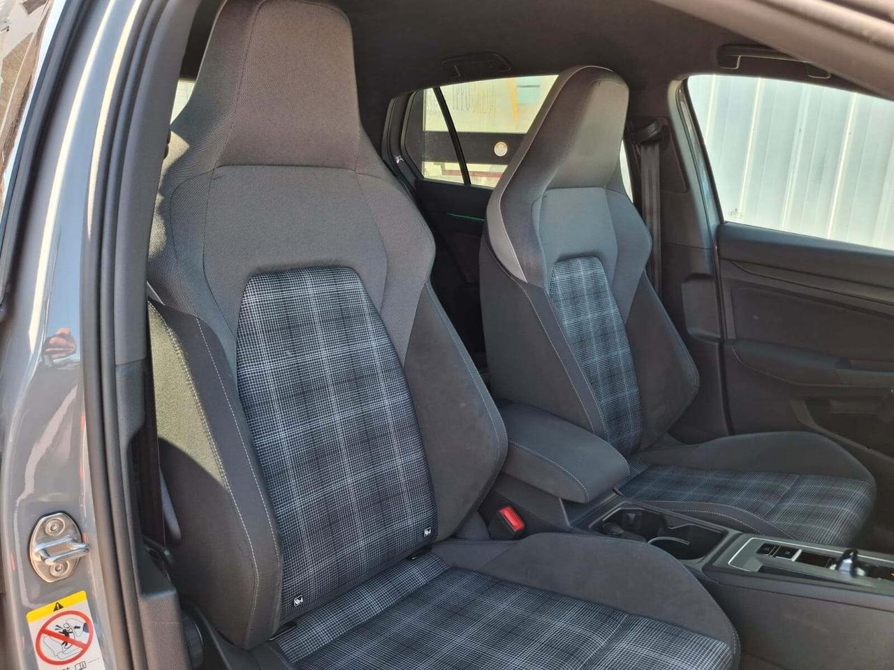 Volkswagen Golf 2.0 TDI DSG GTD