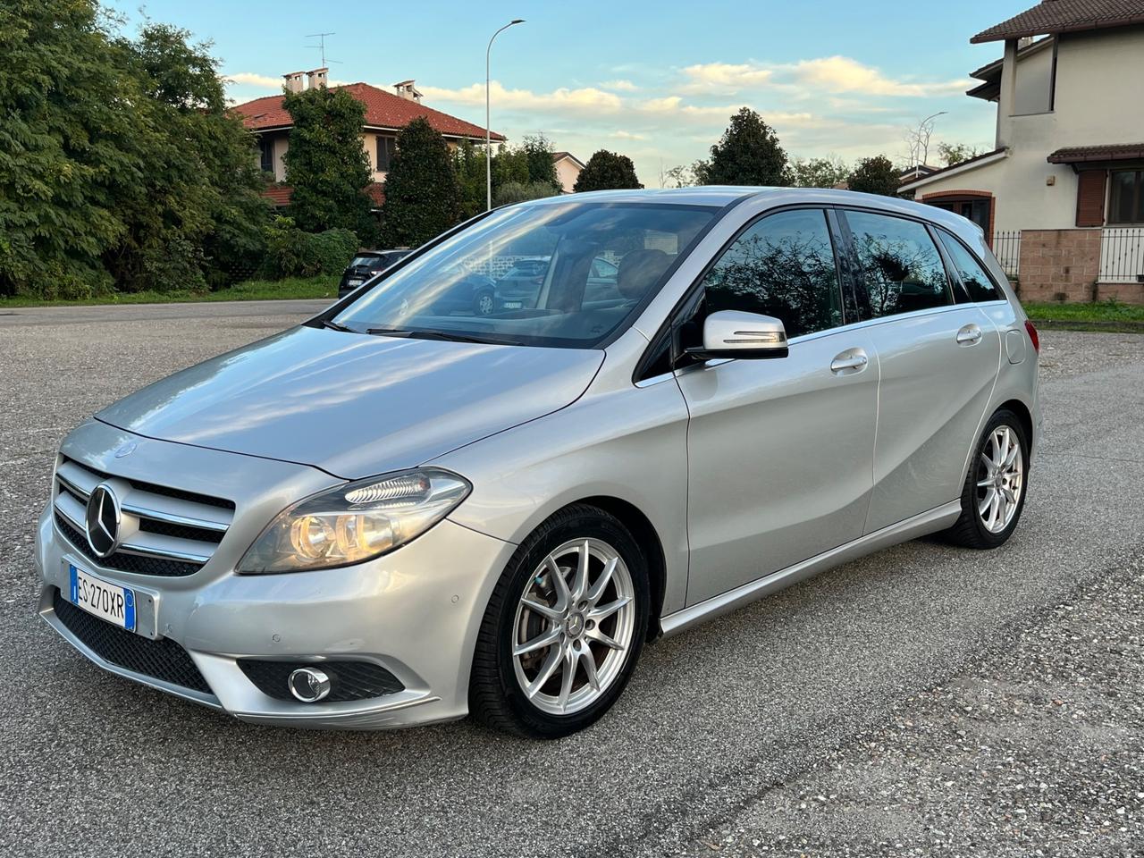 Mercedes-benz B 180 CDI 2013 - PREMIUM —-