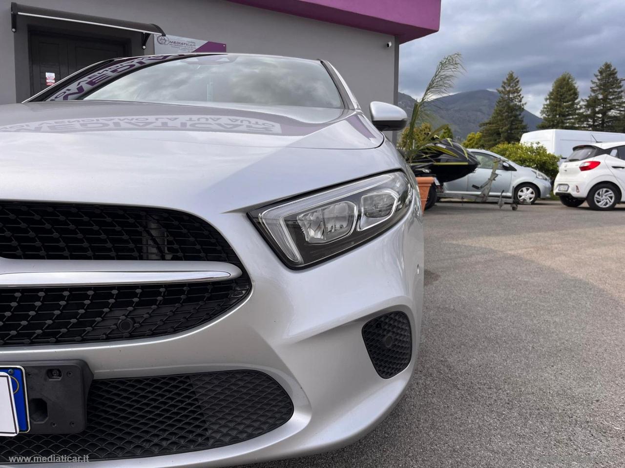 MERCEDES-BENZ A 180 d Automatic Sport