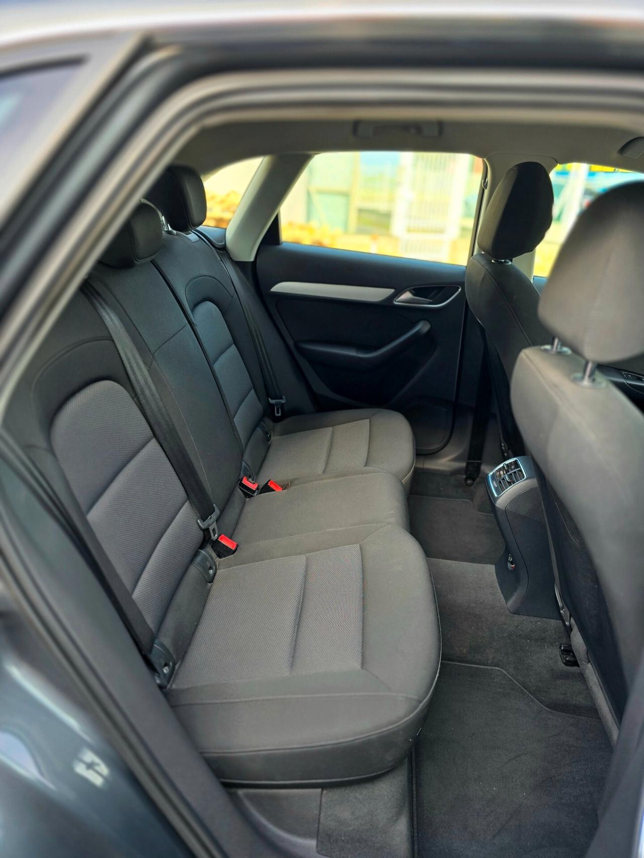 Audi Q3 2.0 TDI 150 CV quattro Business