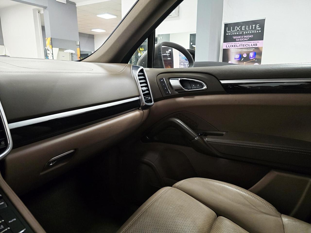 Porsche Cayenne 3.0_TDI_245CV_TIPTRONIC_GARANZIA 12 MESI _UNICA!!!