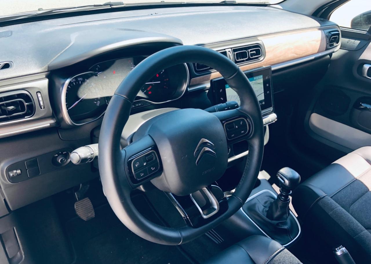 Citroen C31.2 110 CV TETTO NERO Shine -telecam-