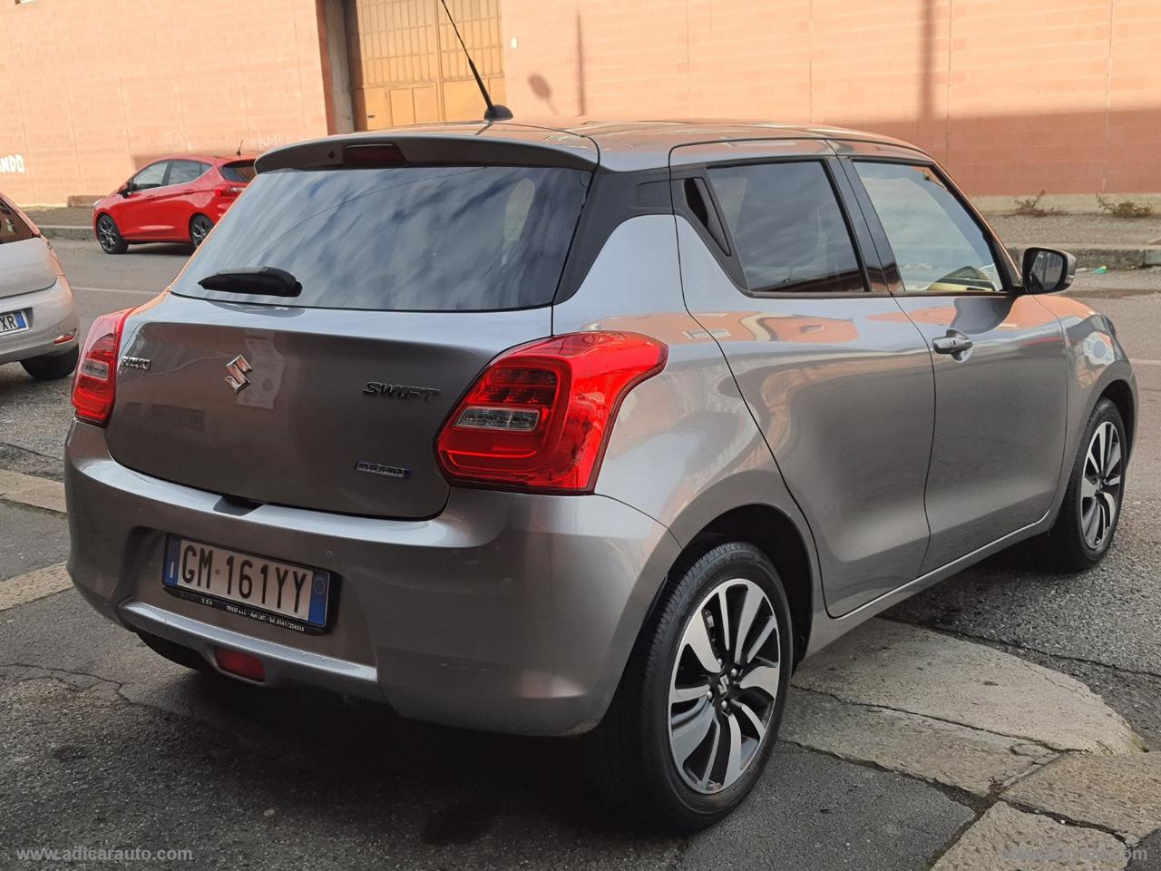 SUZUKI Swift 1.2 Hybrid Top