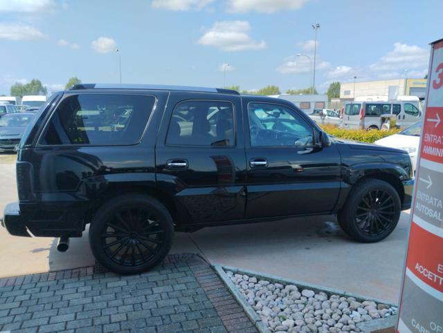 CADILLAC Escalade 5200 luxury