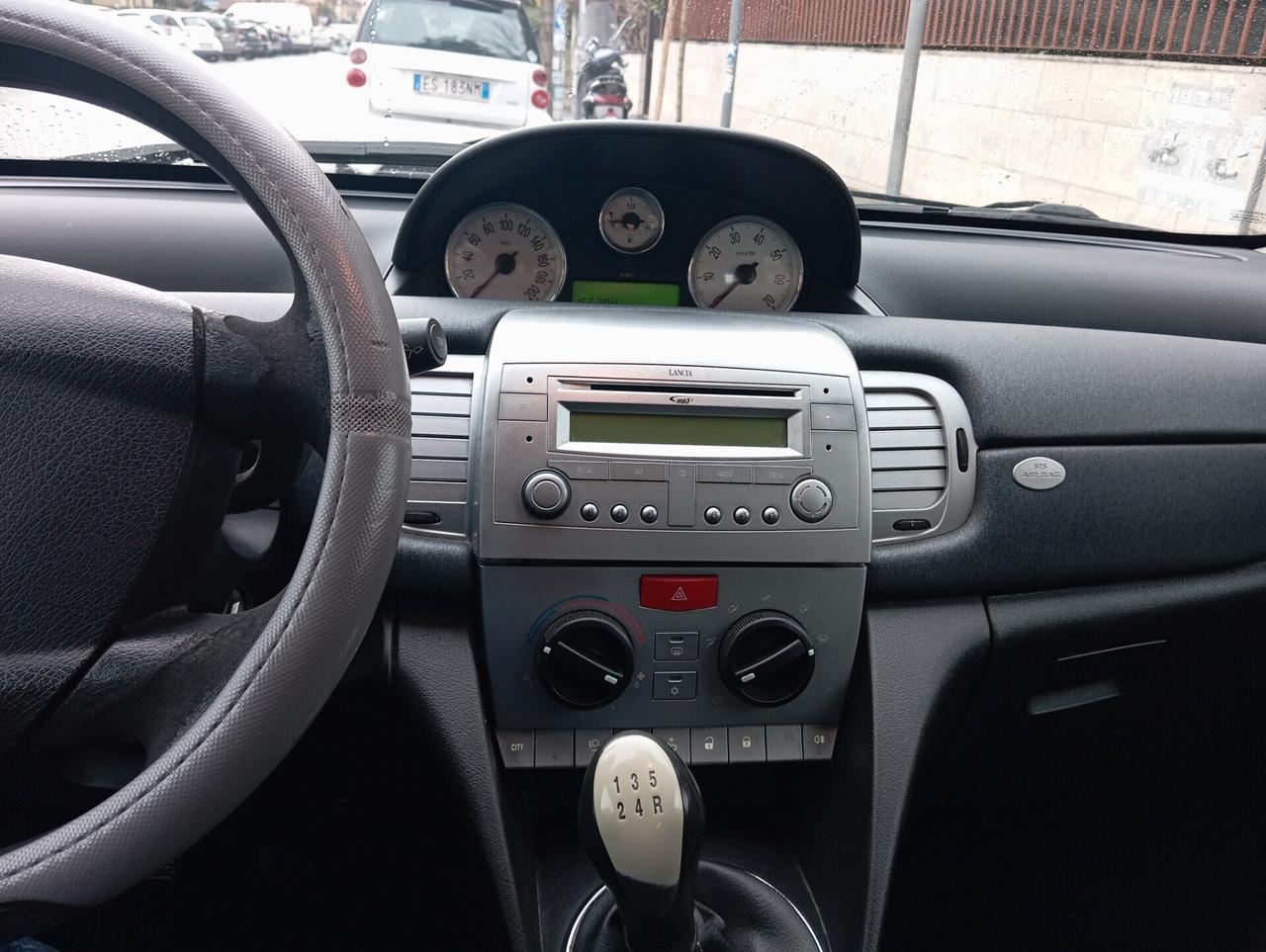 Lancia Ypsilon 1.3 MJT Diva offerta del mese