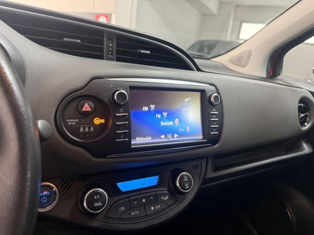 TOYOTA Yaris 1.5 Hybrid 5 porte Business