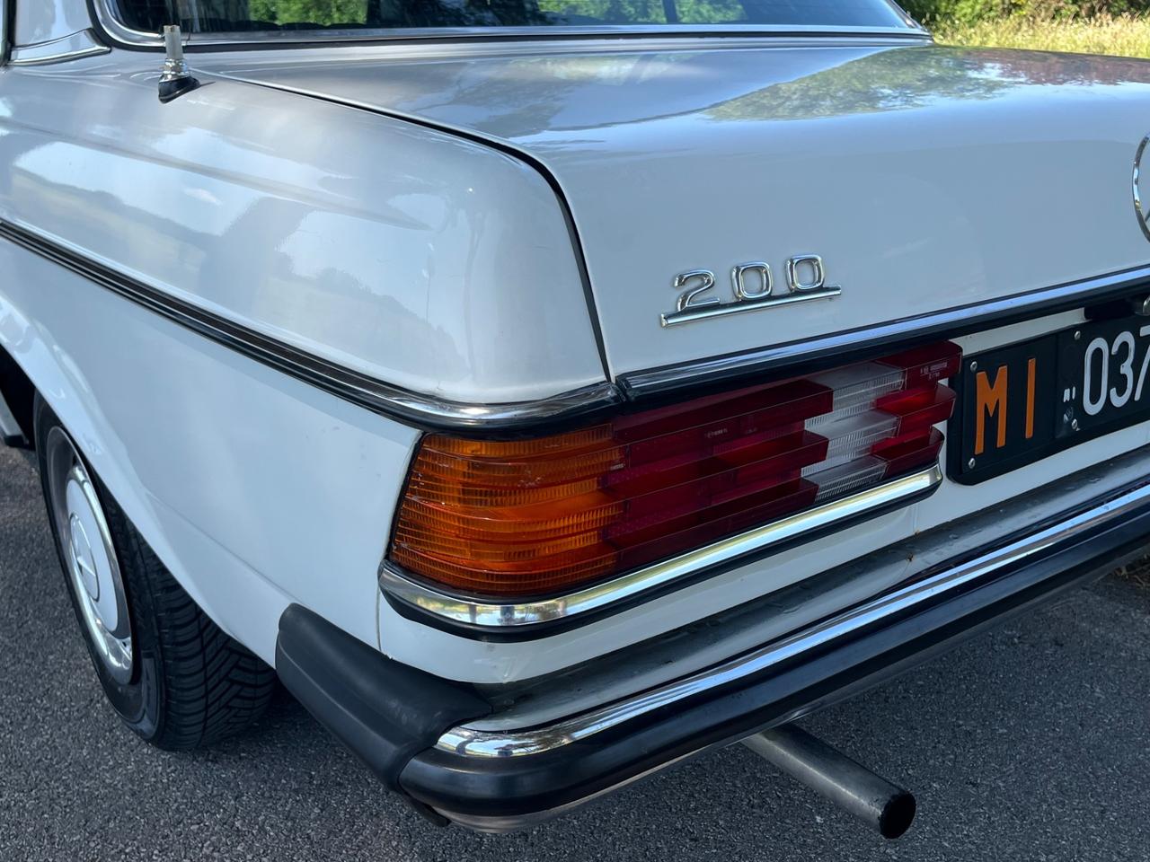 Mercedes benz 200 E w123 - Motore NUOVO