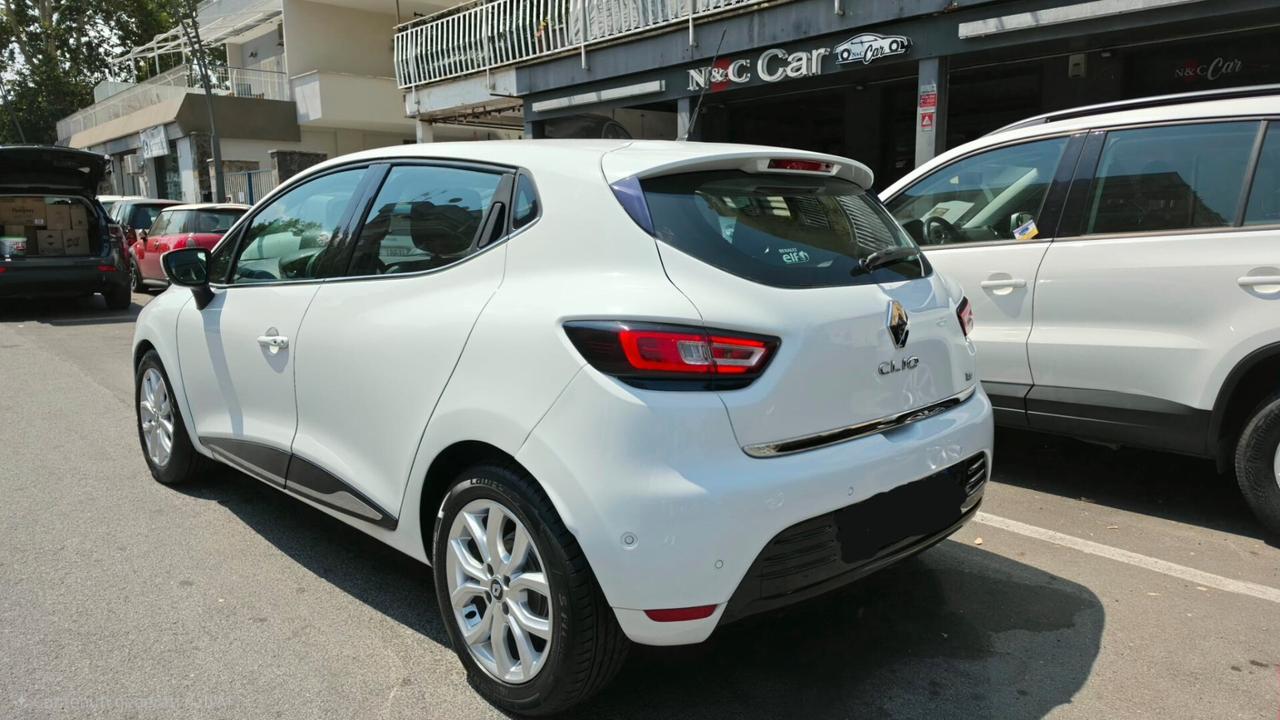 Renault Clio TCe 12V 90CV Start&Stop 5 porte Energy Intens