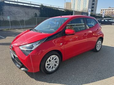 Toyota Aygo Connect 1.0 VVT-i 72 CV 5 porte x-cool MMT