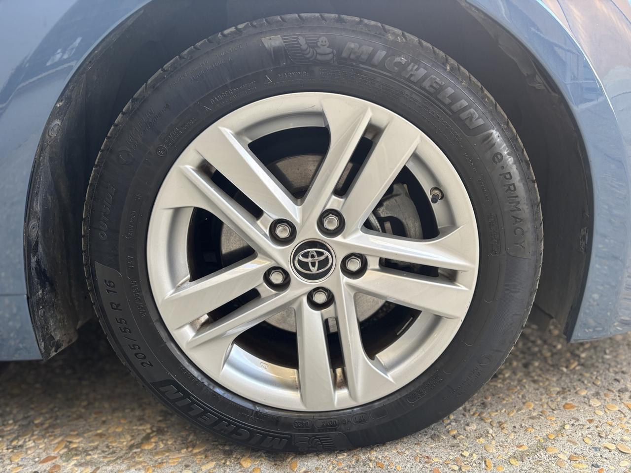 TOYOTA COROLLA 1.8 HYBRID