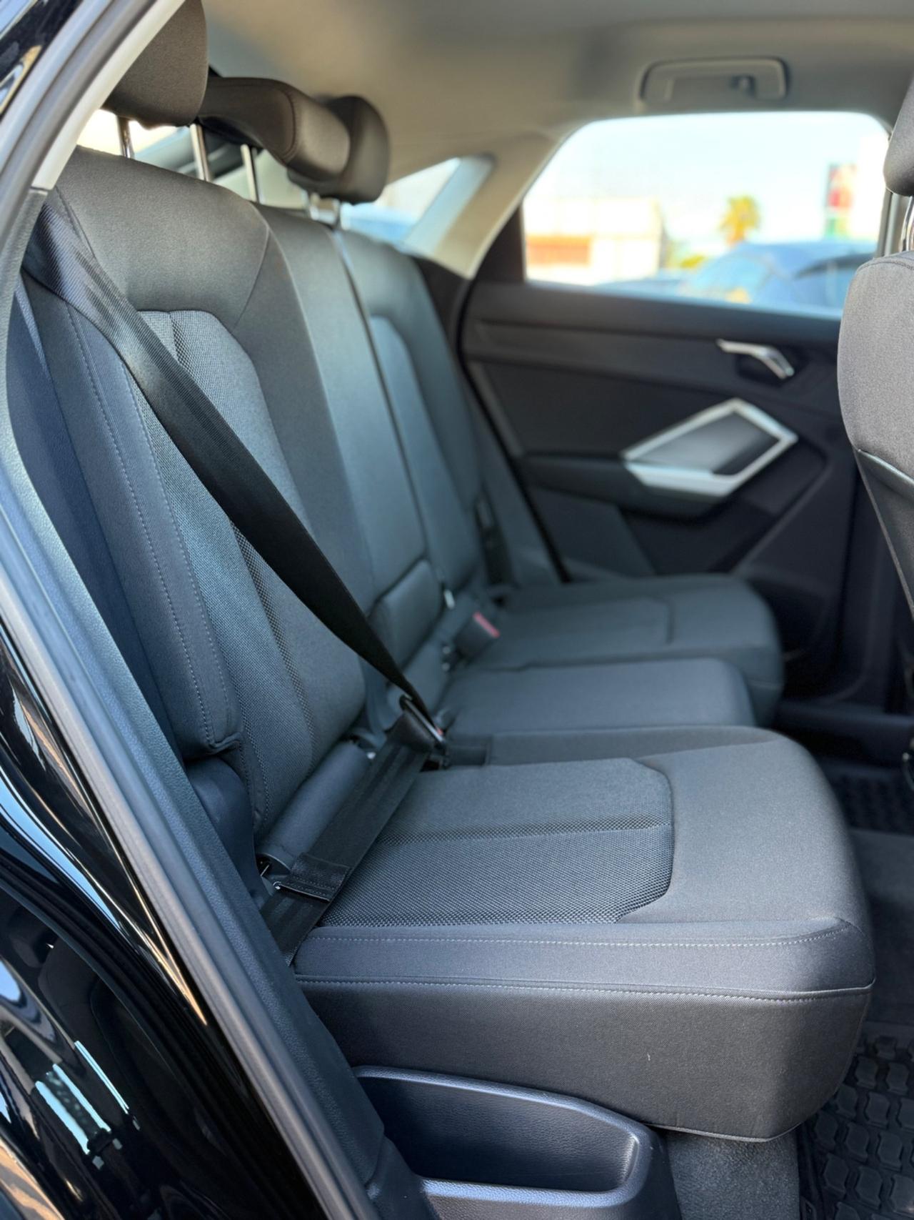 Audi Q3 35 TDI S tronic