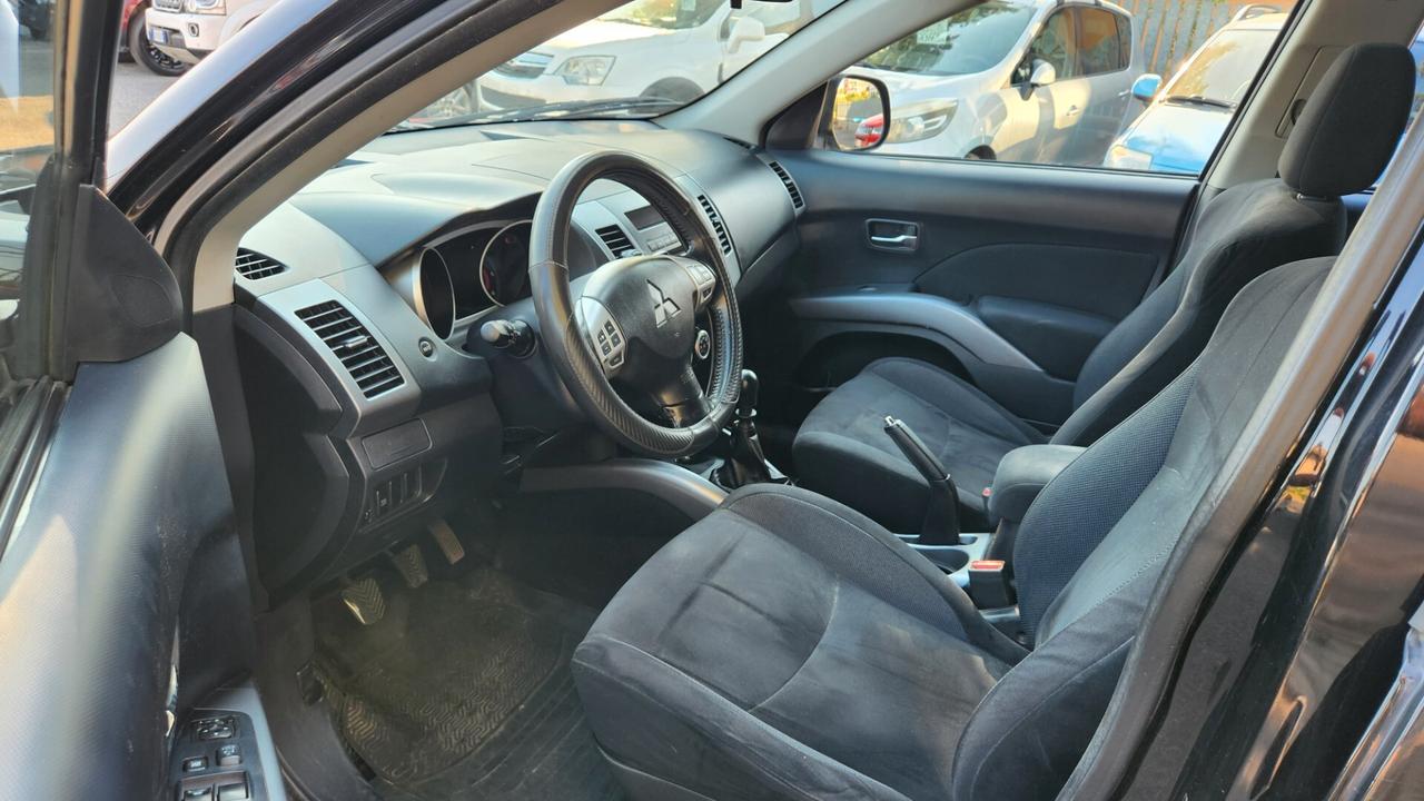 Mitsubishi Outlander 2.0 DI-D Intense DPF