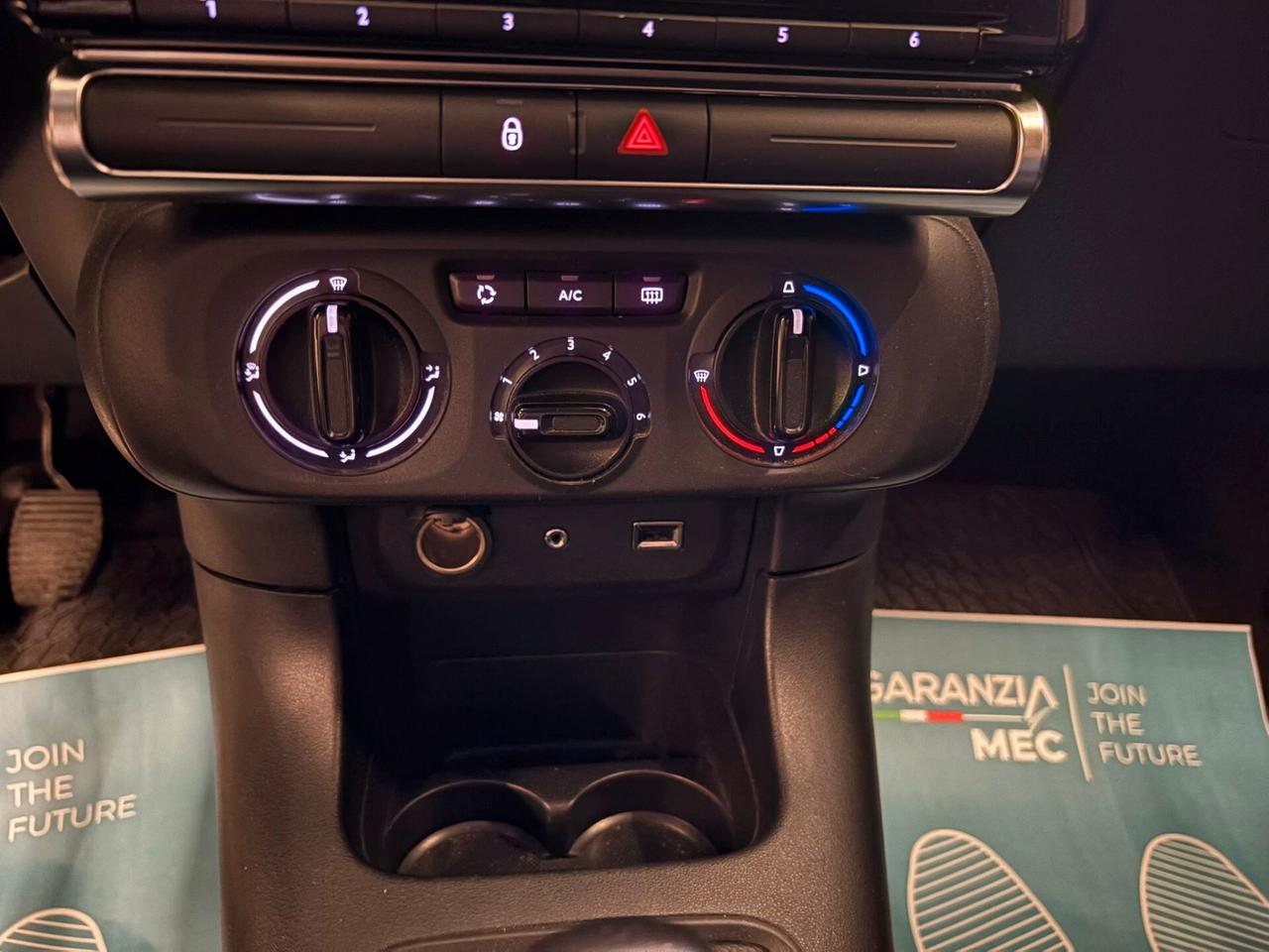 Citroen C3 1600cc BlueHDi 75cv Allestimento Shine