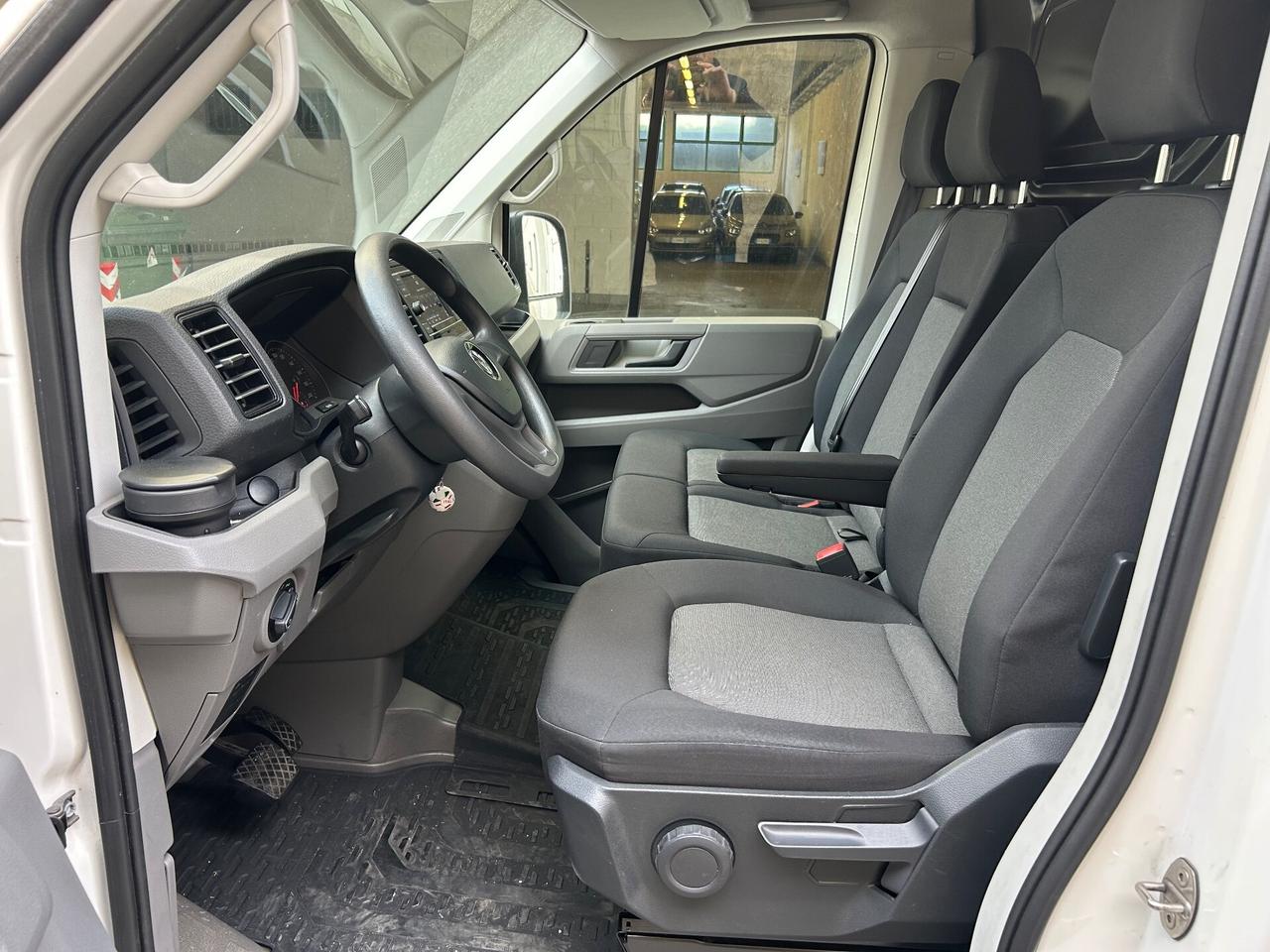 Volkswagen Crafter 35 2.0 BiTDI 177CV aut. PL-SL-TA Furgone Business