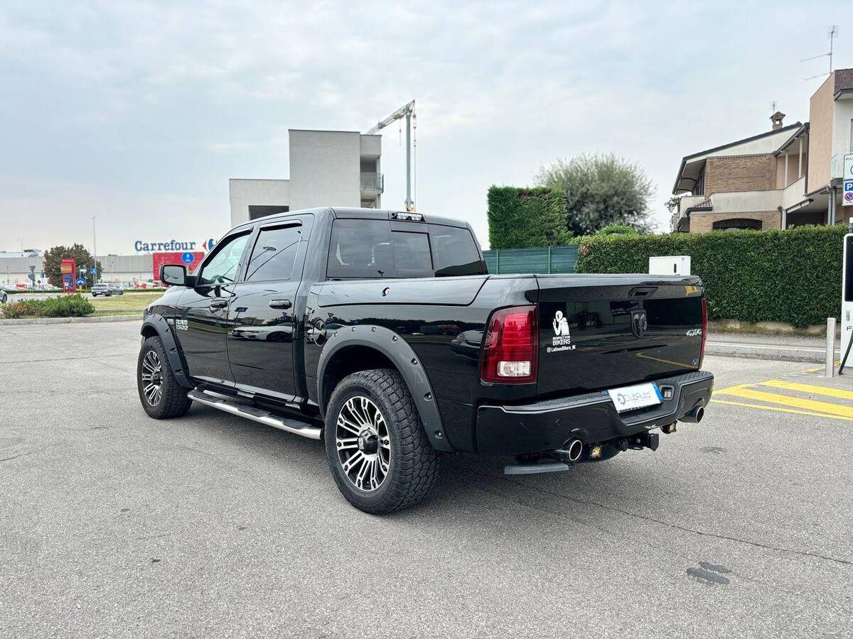 Ram Ram 1500 4x4 5.7 V8 Quad Cab MB Sport 395cv at8