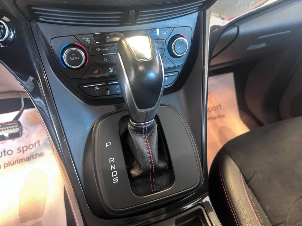 Ford Kuga 2.0 TDCI 150 CV S&S 4WD Powershift ST-Line