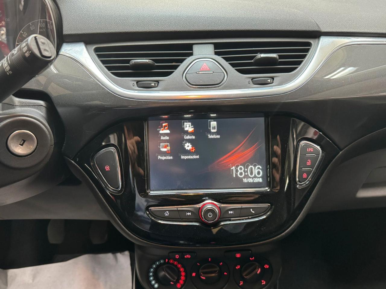 Opel Corsa 1.4 90CV GPL Tech 5 porte Innovation