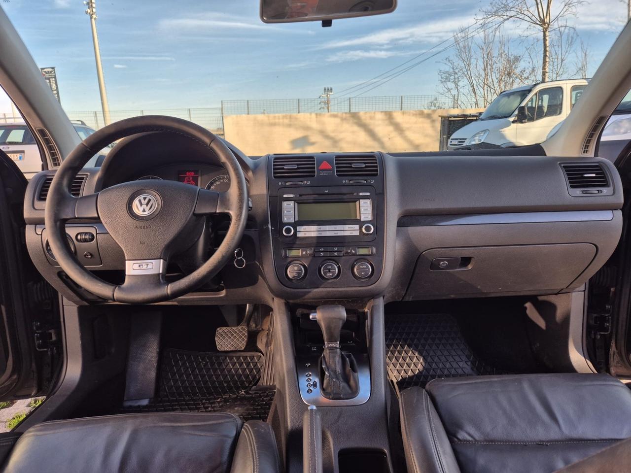 Volkswagen Golf 1.9 TDI DPF 5p. DSG GT Sport