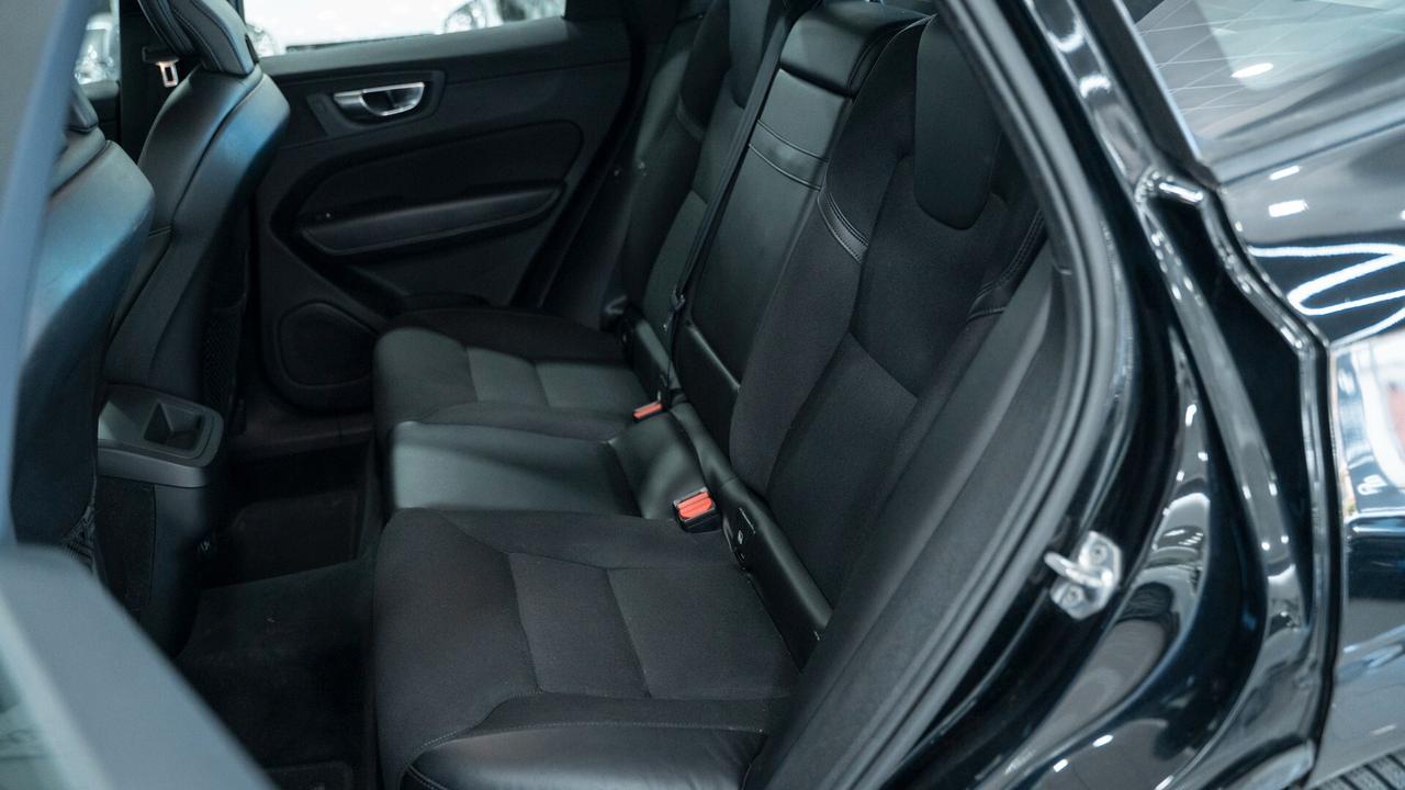 Volvo XC 60 XC60 D4 2.0 GEARTRONIC BUSINESS PLUS LED PELLE NAVI FULL OPTIONAL