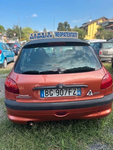 Peugeot 206 1.4 3p. XT CAMBIO AUTOMATICO PER NEOPATENTATI