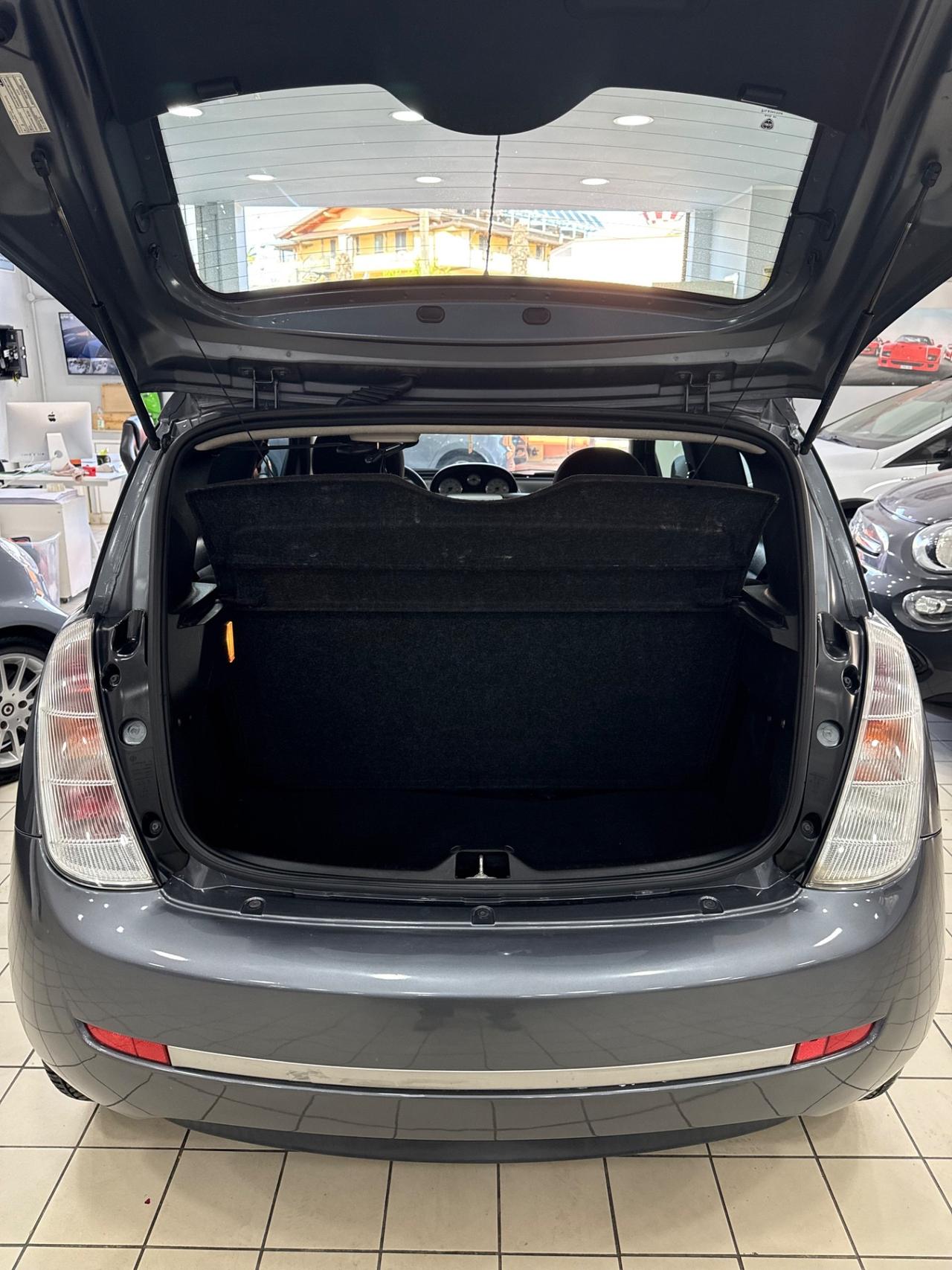 Lancia Ypsilon 1.2 2010 120 mila km nuova
