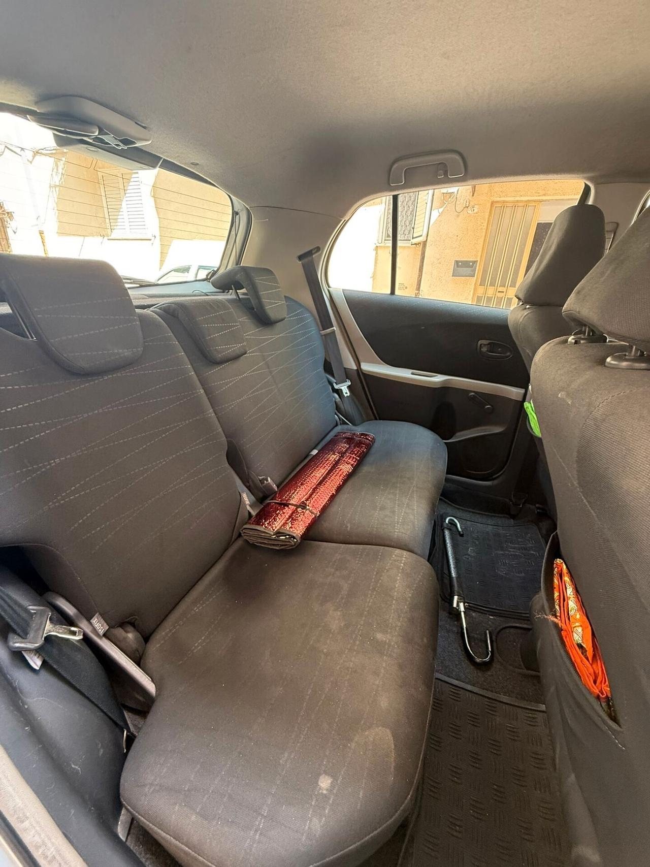 Toyota Yaris 1.3 5 porte Luna