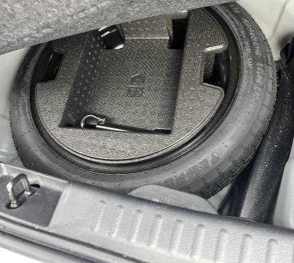 Toyota Yaris 1.5h Business