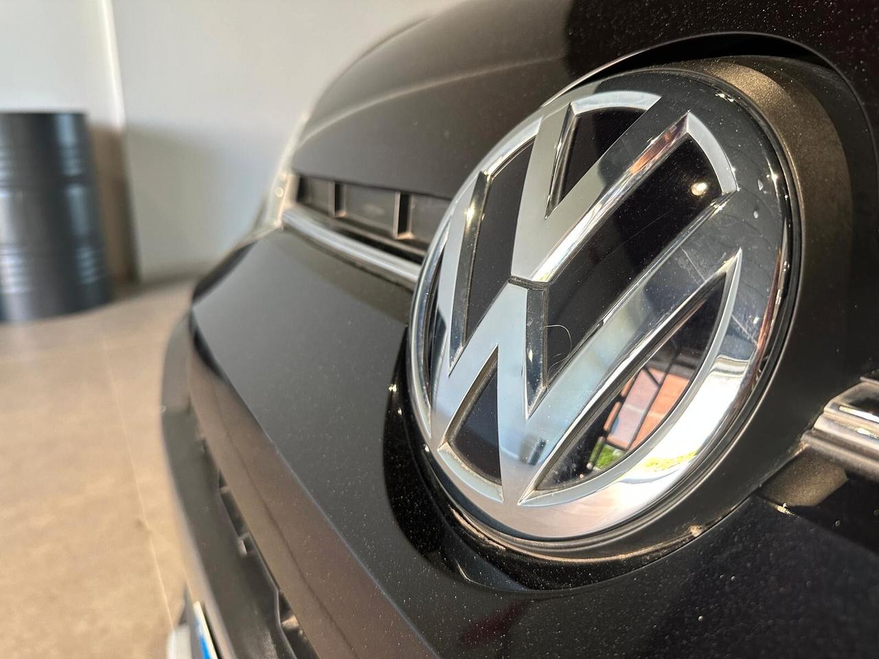 Volkswagen up! 1.0 75 CV 5p. cross BlueMotion Technology ASG