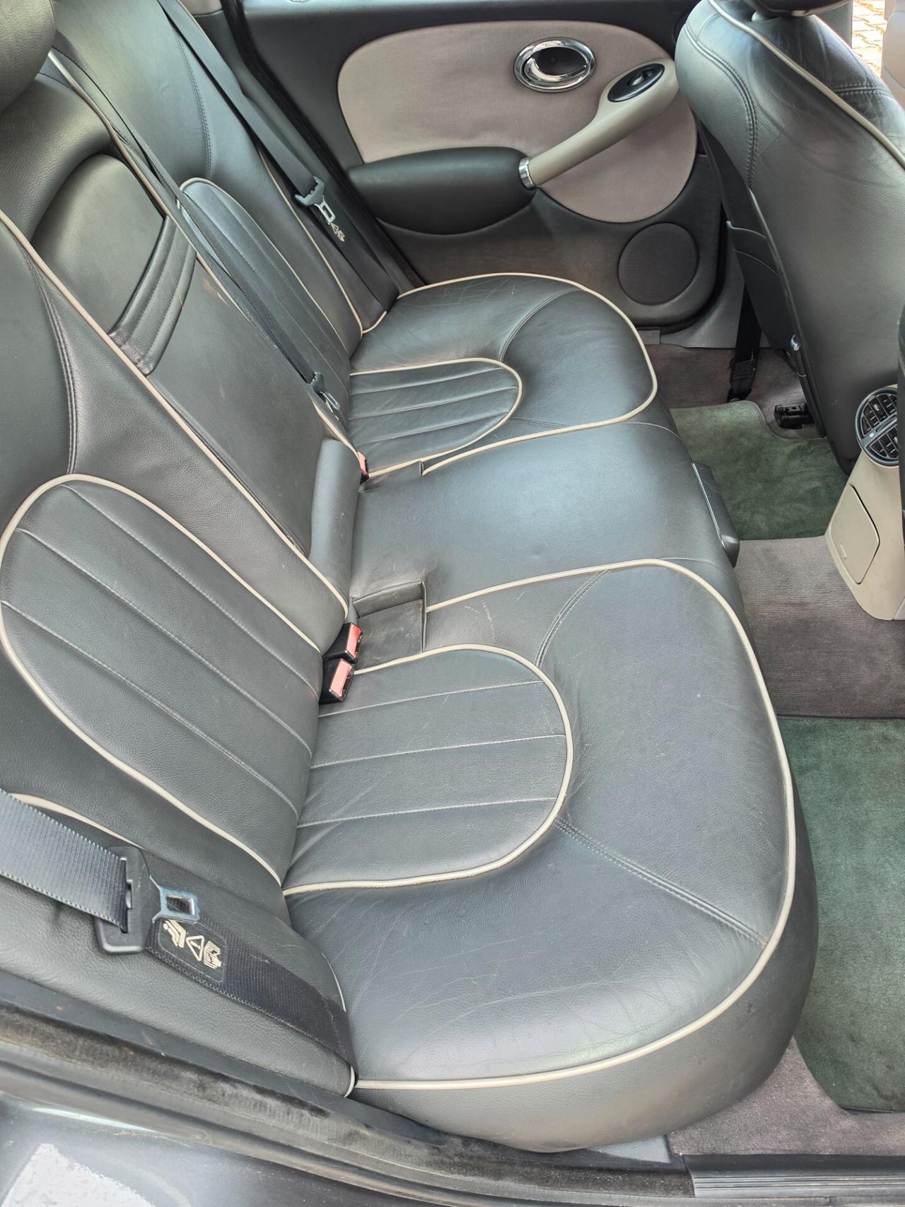 Rover 75 2.5i V6 24V cat Connoisseur