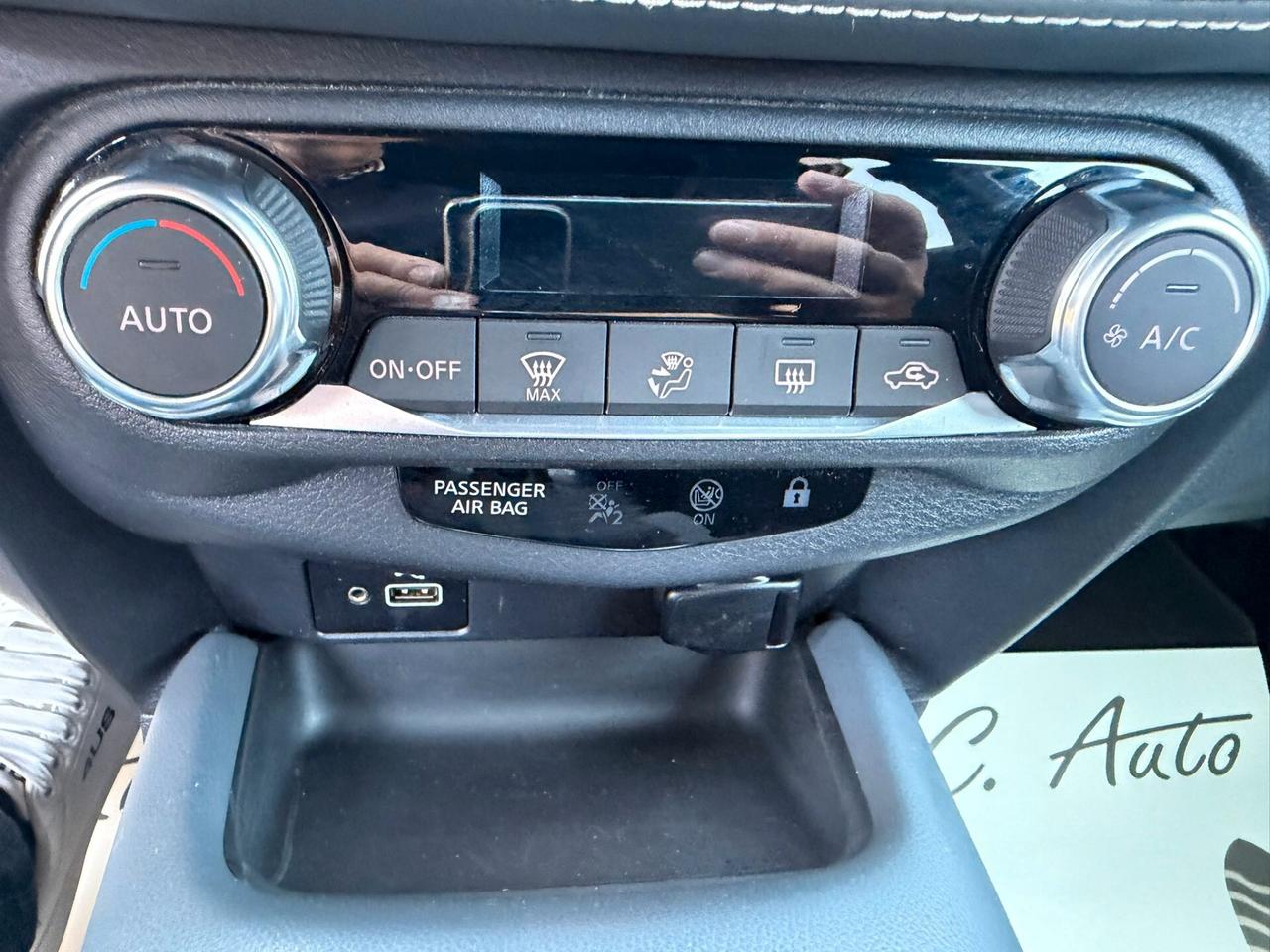 Nissan Juke 1.0 DIG-T 114 CV N-Connecta