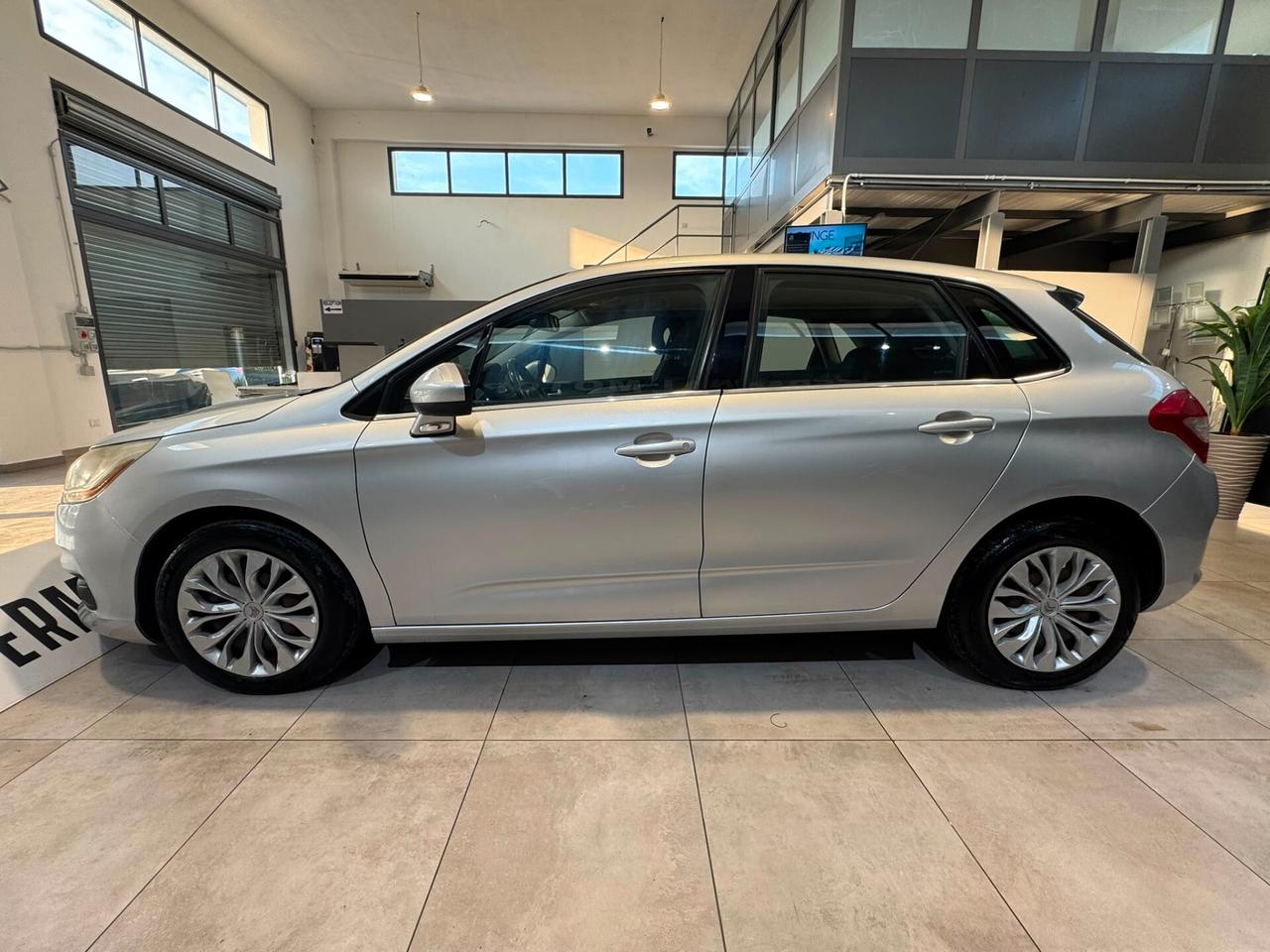 Peugeot 308 1.6 e-HDi 115CV Stop&Start CC Allure