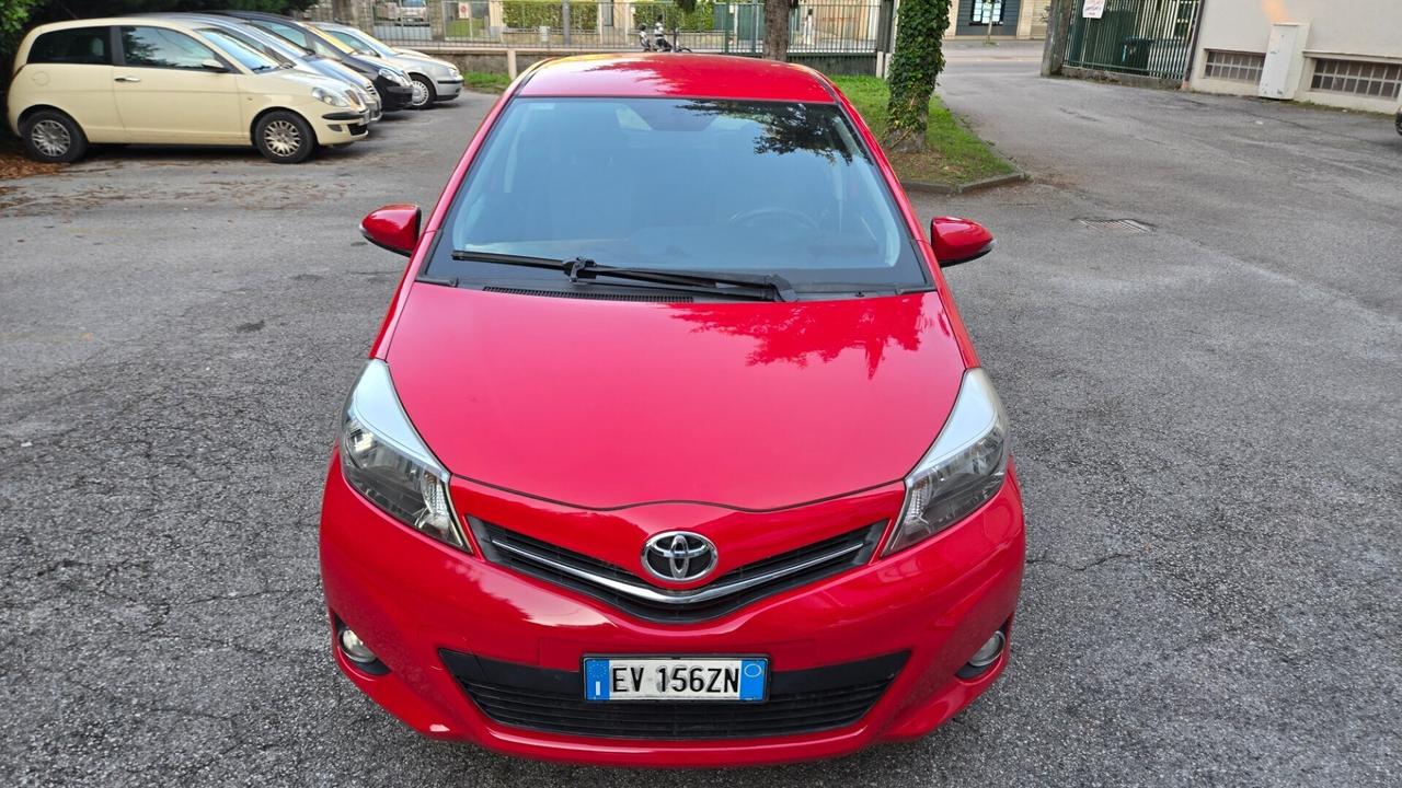 Toyota Yaris 1.0 5 porte Lounge
