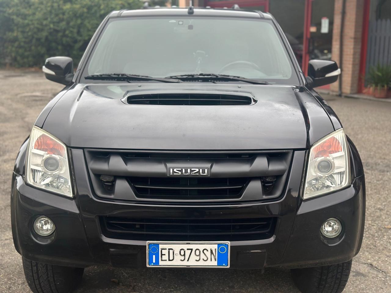 Isuzu D-Max 3.0 TD cat Crew Cab 4WD Pup. LS Aut. EU4