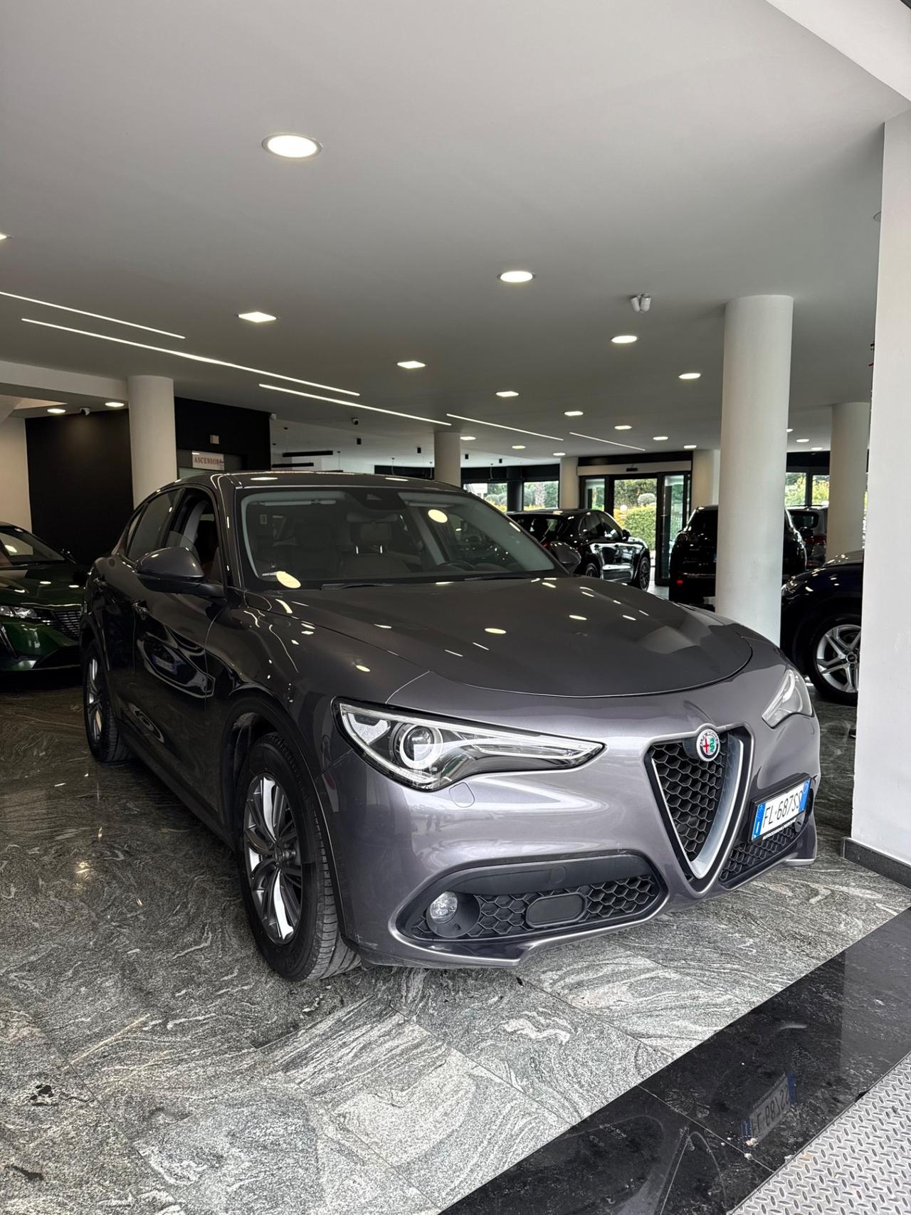 Alfa Romeo Stelvio 2.2 Turbodiesel 180 CV AT8 RWD Super