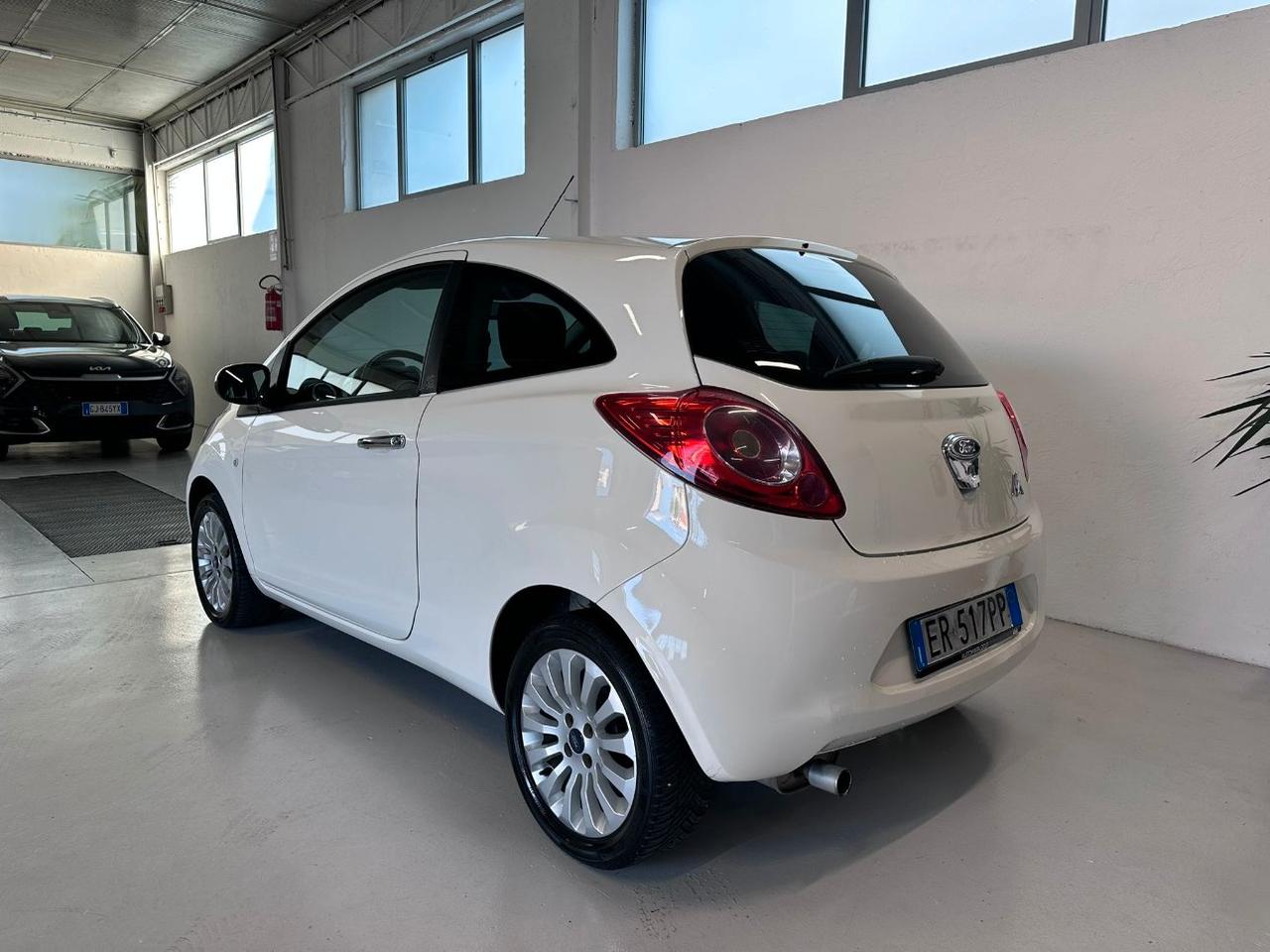 Ford Ka 1.2 Titanium s/esp,tcs 69cv E5