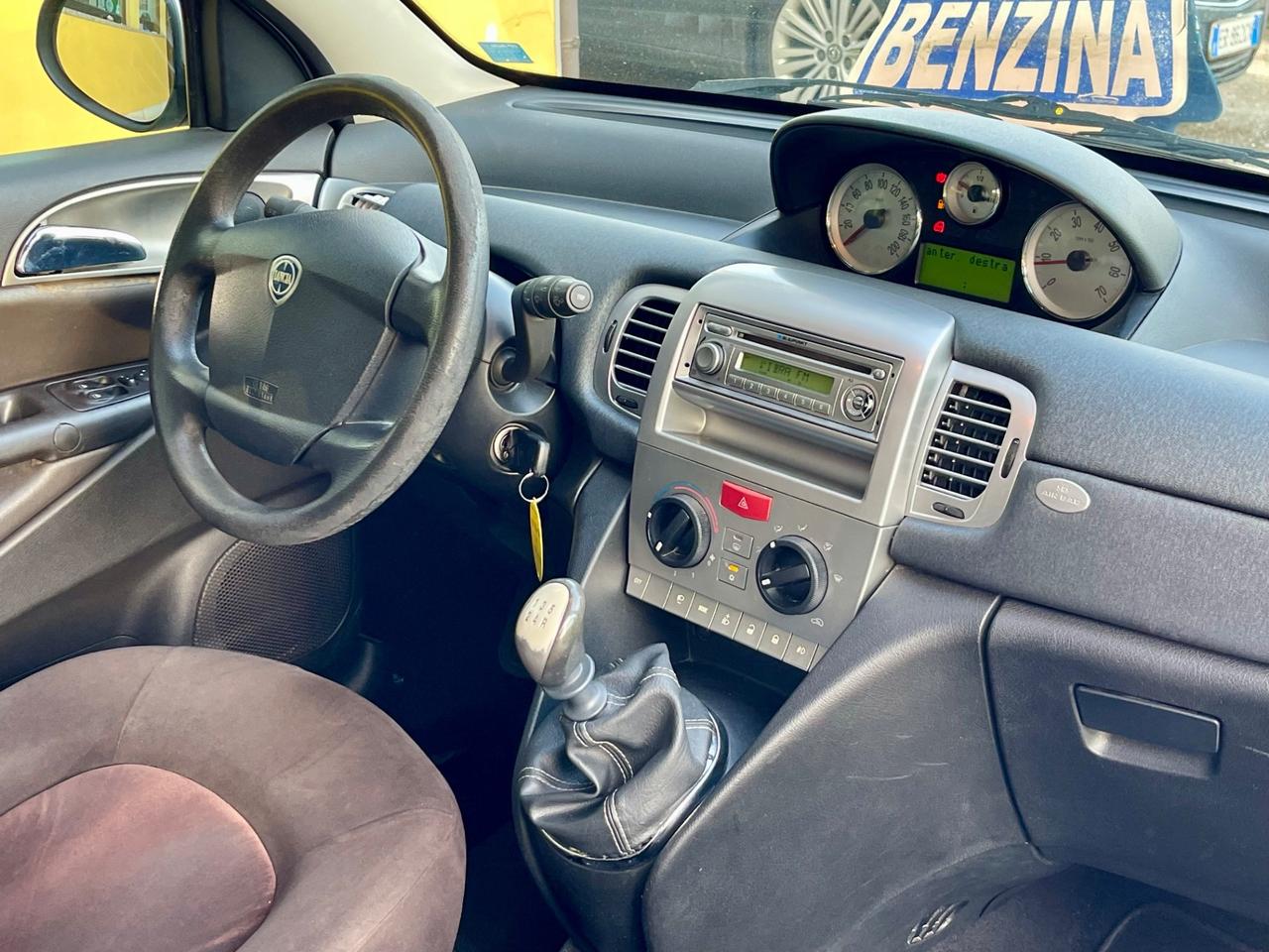 Lancia Ypsilon 1.2 Argento