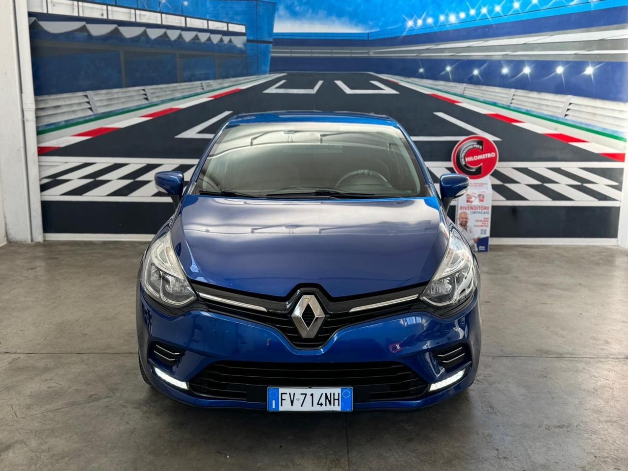 Renault Clio TCe 12V 90 CV GPL 5 porte Moschino Intens
