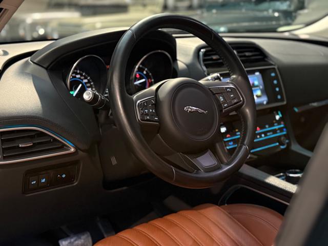 JAGUAR F-Pace 2.0 D 180 CV AWD aut. Portfolio