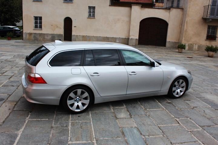 Bmw 530d Touring Futura DA AMATORE FULL OPTIONALS 8 GOMME SU CERCHI LEGA