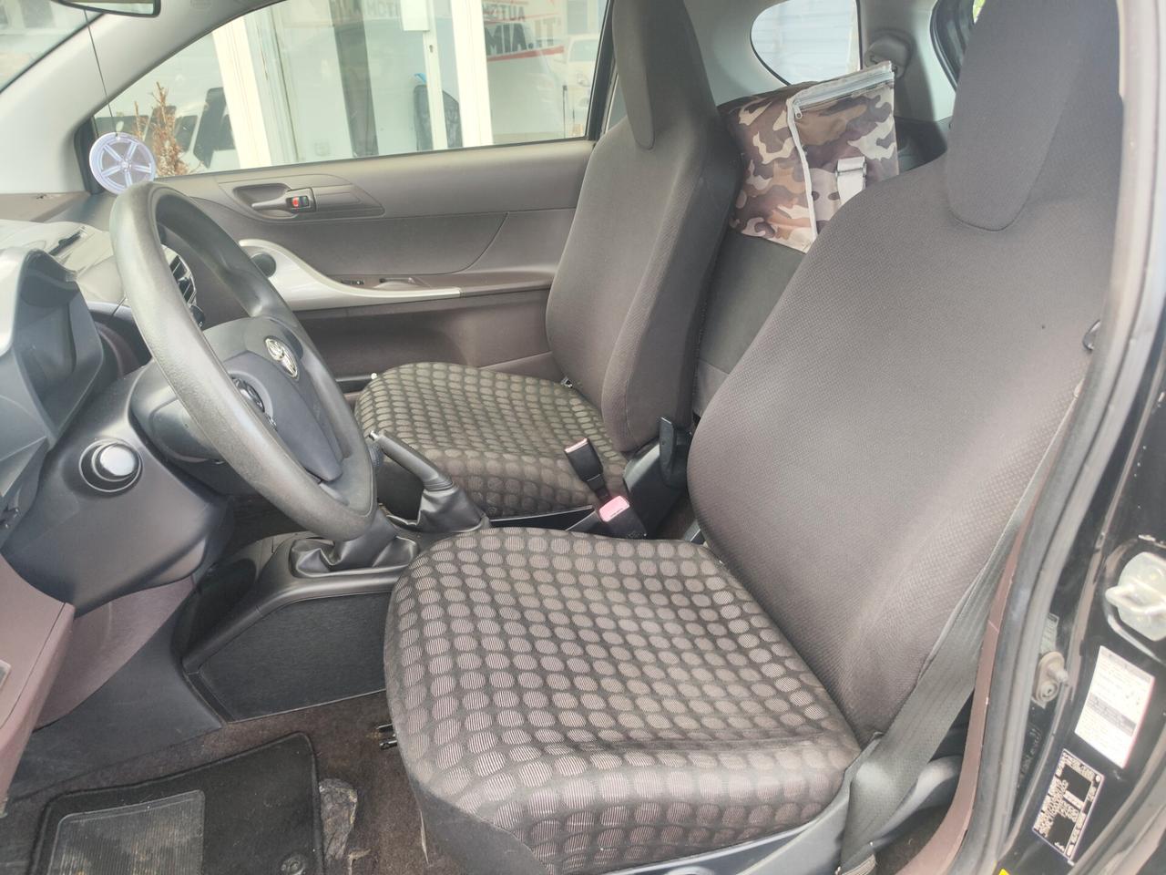 Toyota iQ 1.0 km originali