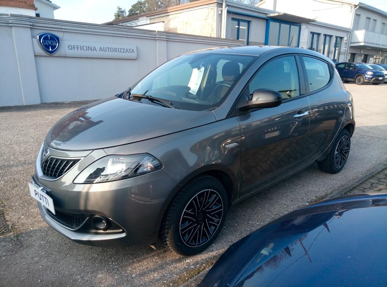 Lancia Ypsilon 1.0 FireFly 5 porte S&S Hybrid Gold