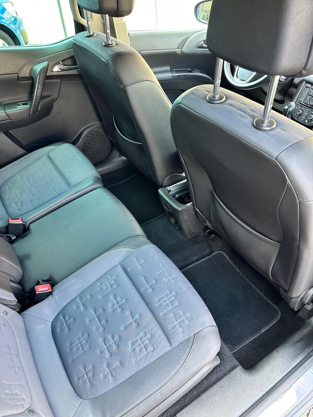 Opel Meriva 1.3CDTI 95CV Cosmo - Neopatentati