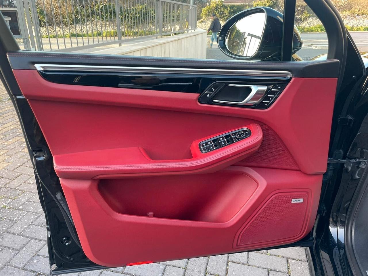 Porsche Macan 3.0 S Diesel , ALL. TURBO, INTERNI ROSSI, TETTO, FULL FULL