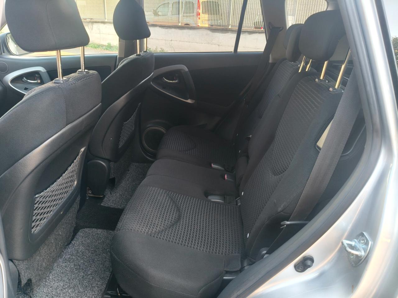 Toyota RAV 4 RAV4 2.2 D-4D 4x4