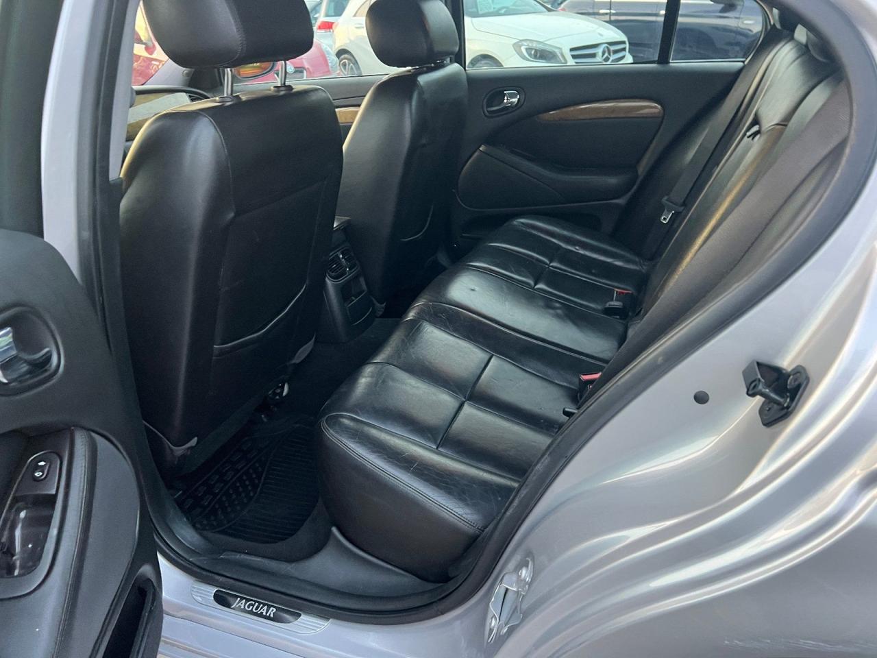 Jaguar S-Type 2.7 diesel V6 Executive