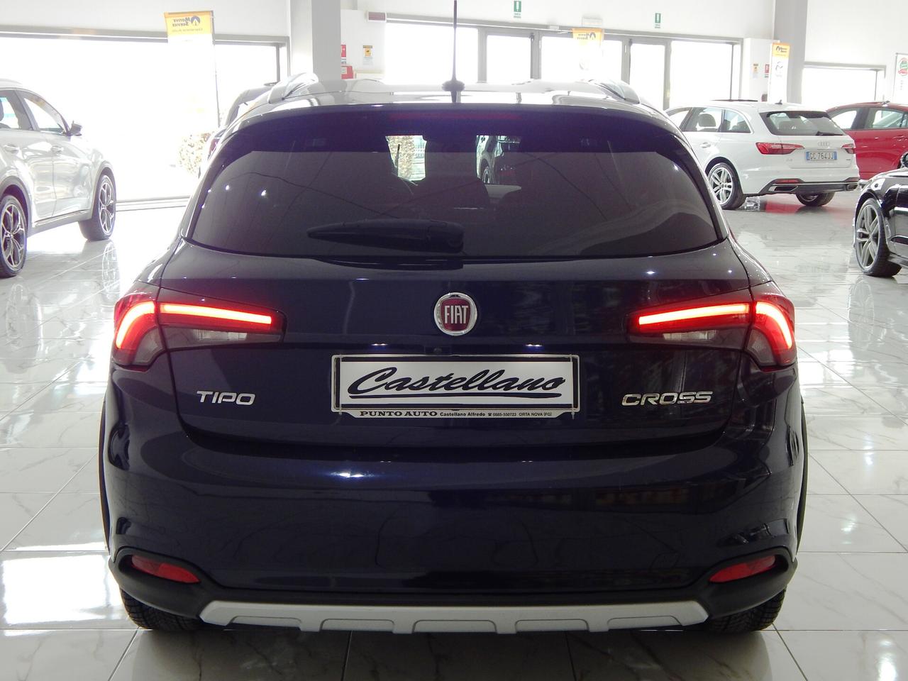 Fiat Tipo 5p 1.6 mjt Cross S&S NAVI-PARK-KAMERA-RADAR-LED