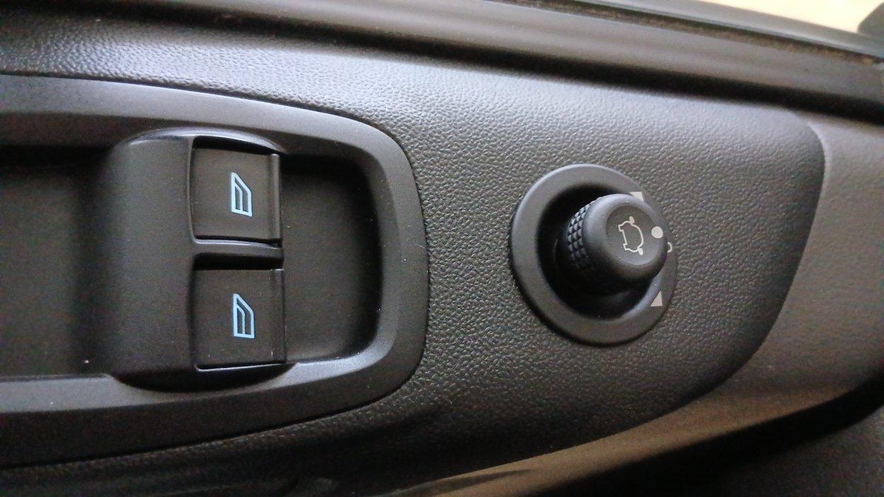 FORD Transit Custom 1ª s - Transit Custom 320 2.0 EcoBlue 130 aut. PC Furgone Trend