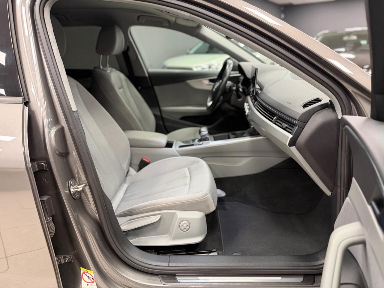 Audi A4 Avant 40 TDI S tronic Business